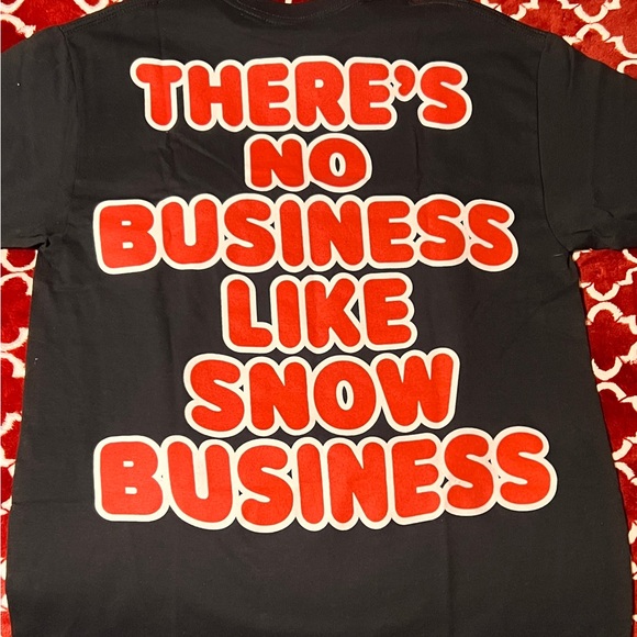 Hello Kitty x The Hundreds Snowman Tee - Picture 7 of 7